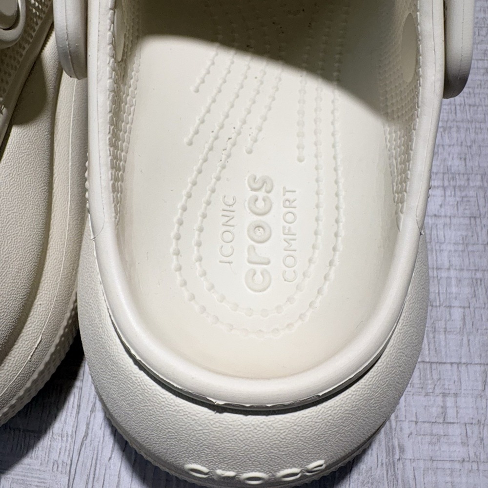Crocs Classic Mega Crush Clog Unisex Sandal Thick Soled Sandals M5 W7 - Picture 4 of 10